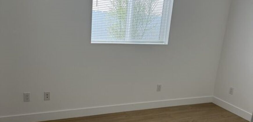 227 1/2 N. Park View St.