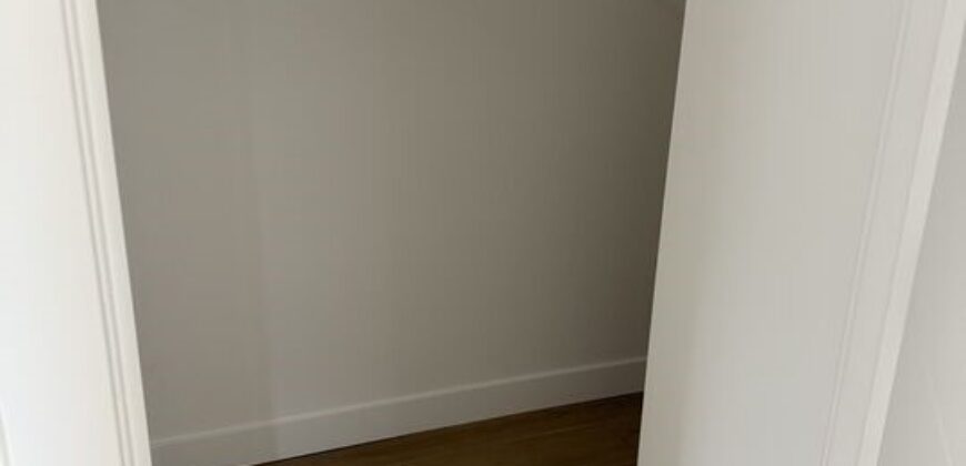 227 1/2 N. Park View St.