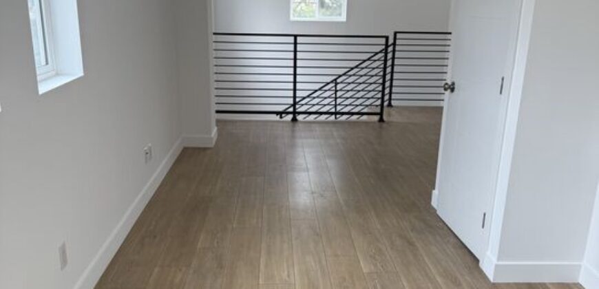 227 1/2 N. Park View St.