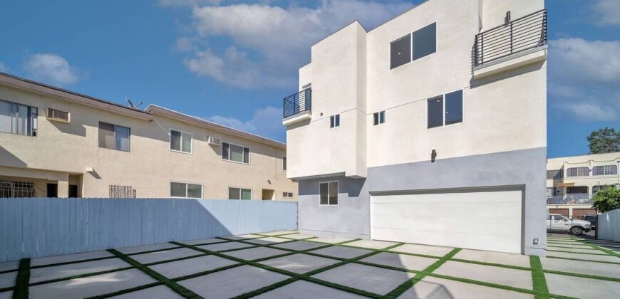 227 1/2 N. Park View St.
