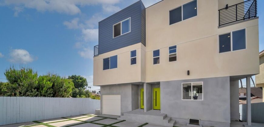 227 1/2 N. Park View St.