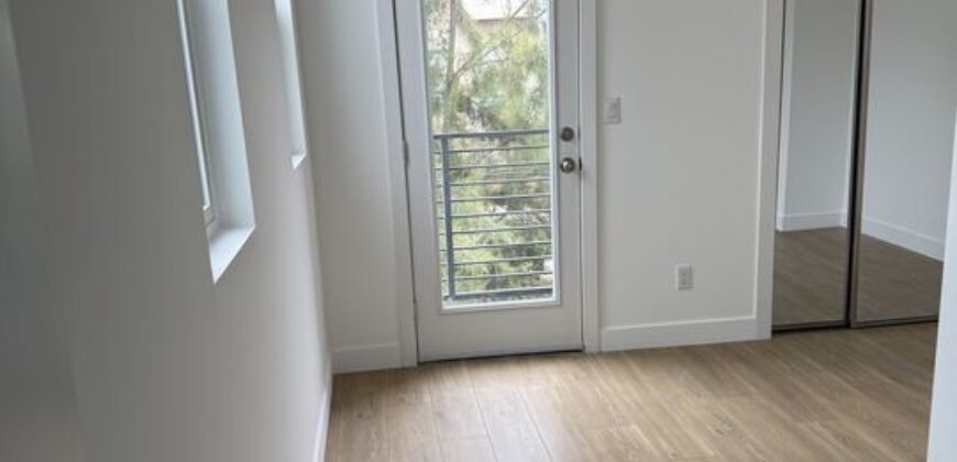 227 1/2 N. Park View St.