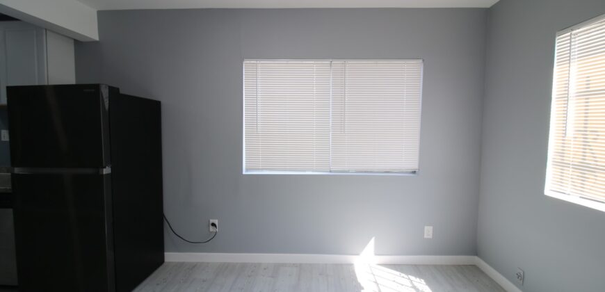 941 N. Kingsley Dr. #2 For Lease! 1 MONTH FREE!