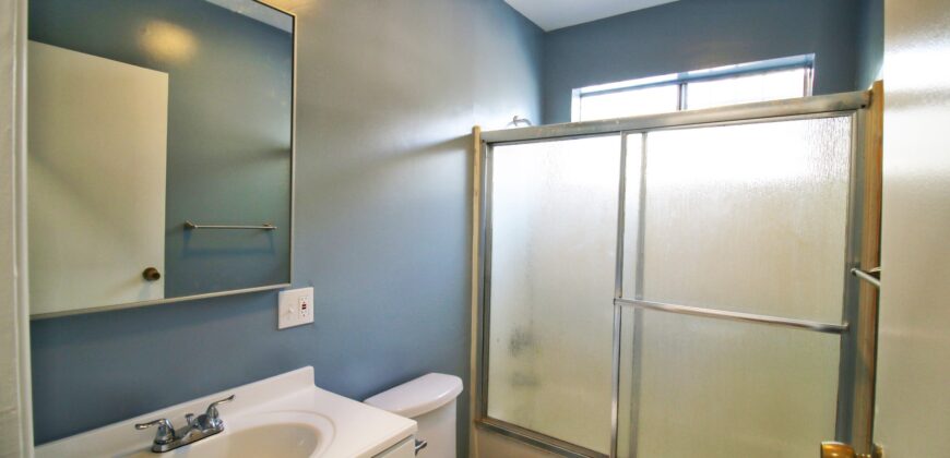 941 N. Kingsley Dr. #2 For Lease! 1 MONTH FREE!