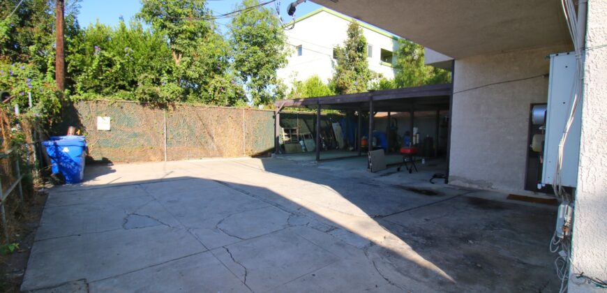 941 N. Kingsley Dr. #2 For Lease! 1 MONTH FREE!