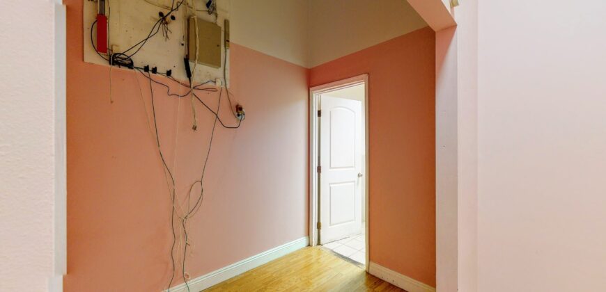 801 W. 7th St., + 661 Flower St