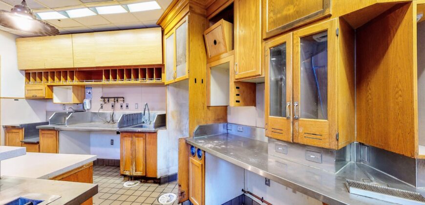 801 W. 7th St., + 661 Flower St