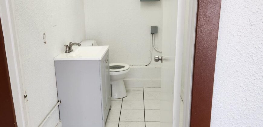 2822 W Slauson Ave #A – For Lease