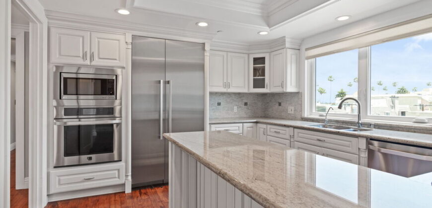 448 N Oakhurst Dr – #PENTHOUSE FOR RENT!