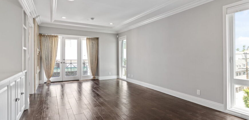 448 N Oakhurst Dr – #PENTHOUSE FOR RENT!