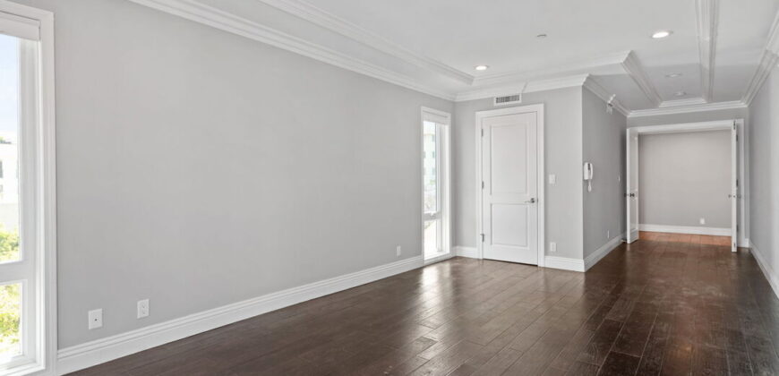 448 N Oakhurst Dr – #PENTHOUSE FOR RENT!