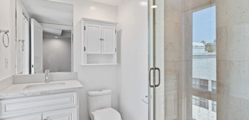 448 N Oakhurst Dr – #PENTHOUSE FOR RENT!