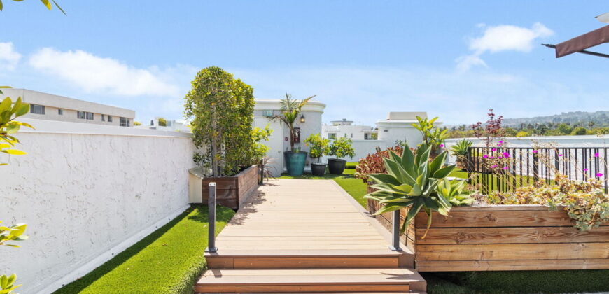 448 N Oakhurst Dr – #PENTHOUSE FOR RENT!