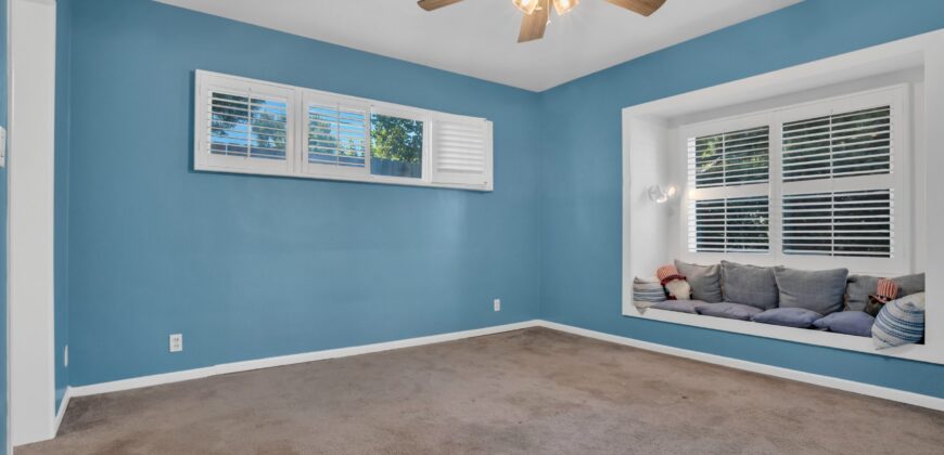 8429 Jamieson Ave FOR SALE!