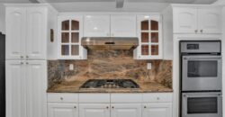 8429 Jamieson Ave FOR SALE!