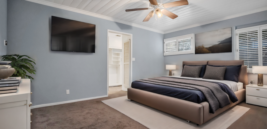 8429 Jamieson Ave FOR SALE!