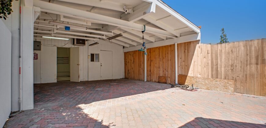 8429 Jamieson Ave FOR SALE!