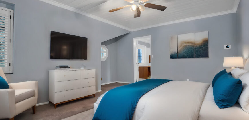 8429 Jamieson Ave FOR SALE!