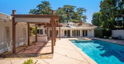 8429 Jamieson Ave FOR SALE!
