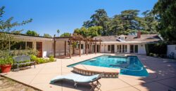8429 Jamieson Ave FOR SALE!