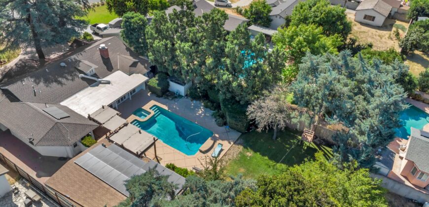 8429 Jamieson Ave FOR SALE!