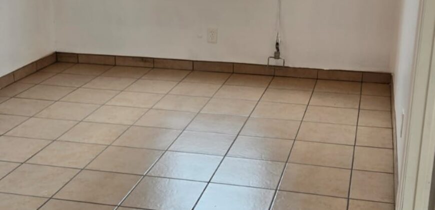 448 E 84th Pl – FOR LEASE!