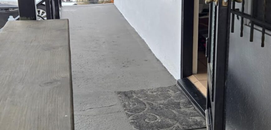 448 E 84th Pl – FOR LEASE!