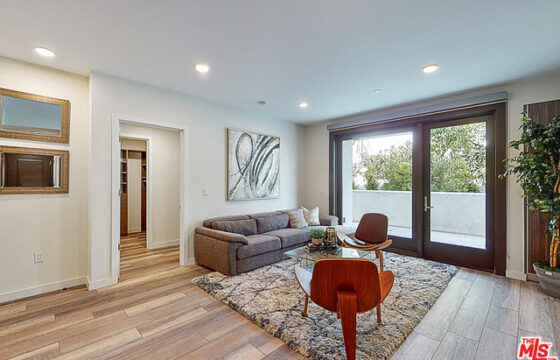 1070 S Bedford St #304 – FOR RENT!