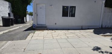 1 Bedroom private ADU in FOR RENT – South Beverly Hills!