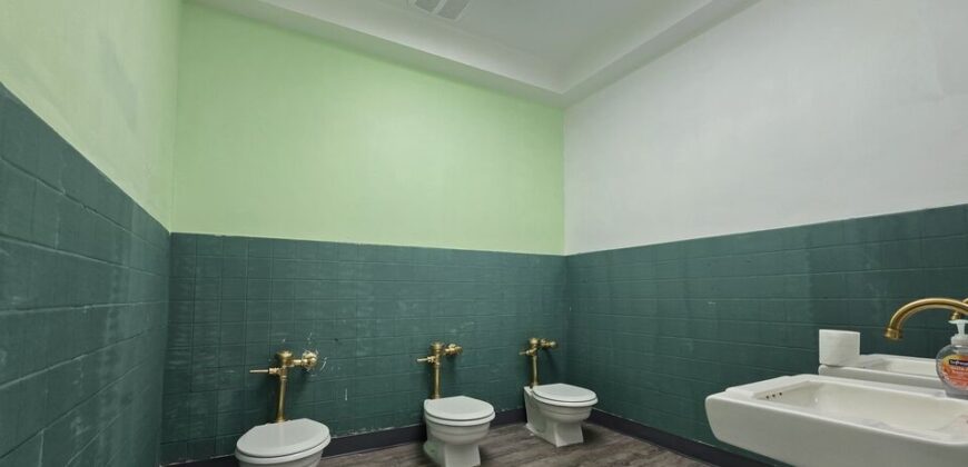 Rare Beverly Hills Commercial Educational Use Opportunity – 177 S. Robertson Blvd.