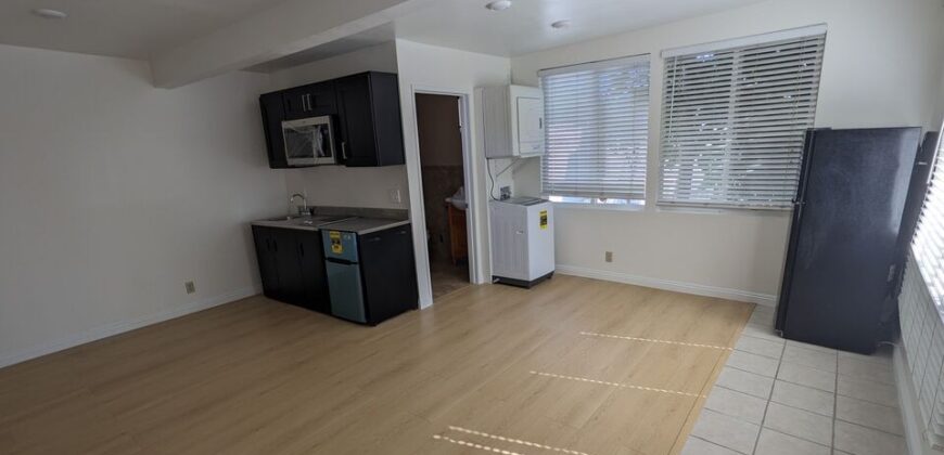 Studio Type Unit FOR RENT – 326 S ALMONT DR.