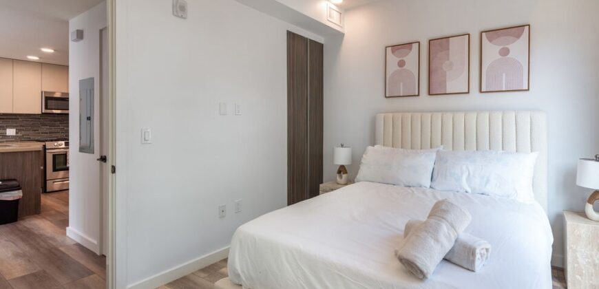 Bedford Suites Unit #102 – Available for RENT! 1070 S. Bedford St., Los Angeles, CA 90035