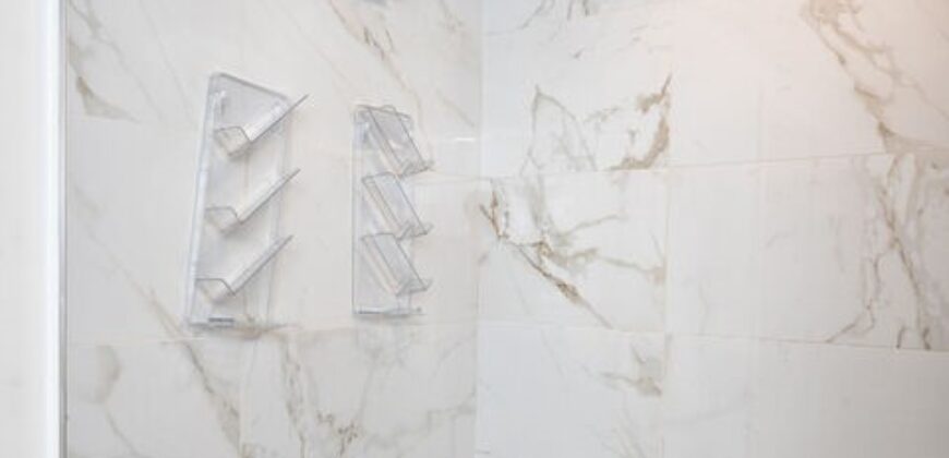 Bedford Suites Unit #102 – Available for RENT! 1070 S. Bedford St., Los Angeles, CA 90035