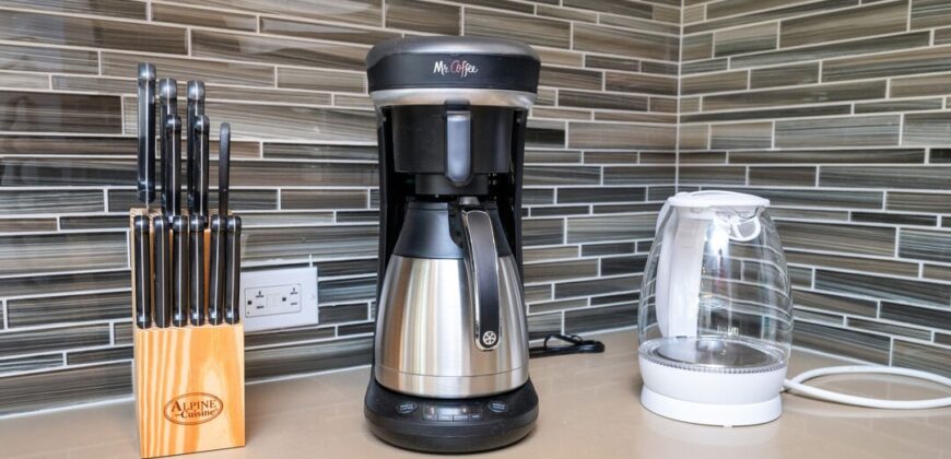 Bedford Suites Unit #102 – Available for RENT! 1070 S. Bedford St., Los Angeles, CA 90035