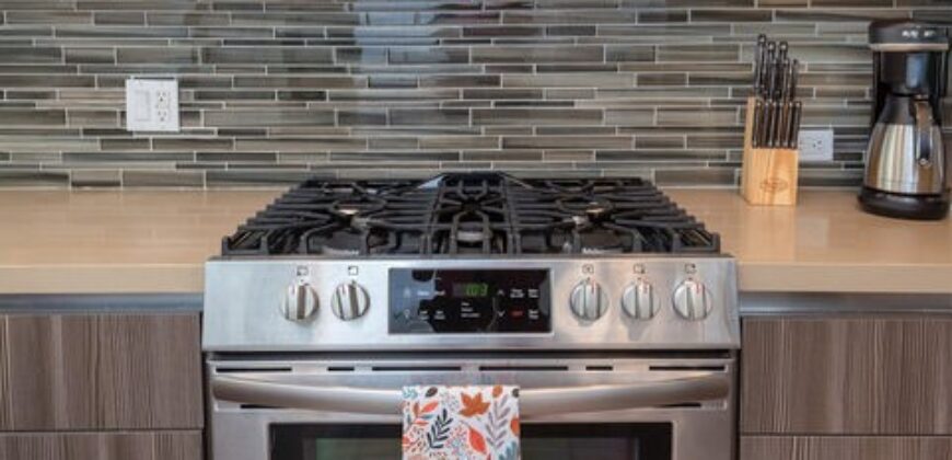 Bedford Suites Unit #102 – Available for RENT! 1070 S. Bedford St., Los Angeles, CA 90035