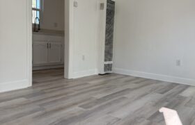 2235 W 14th St. – FOR RENT!!