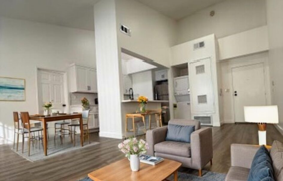 621 N Bronson Ave #201 – FOR RENT!