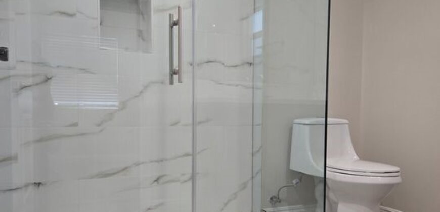 Woodland Hills Single Family Home FOR RENT! 5062 TOPANGA CANYON BLVD