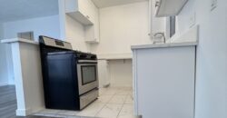 Beautiffully Remodeled 1Bed / 1Bath FOR RENT – 955 N St Andrews Pl!