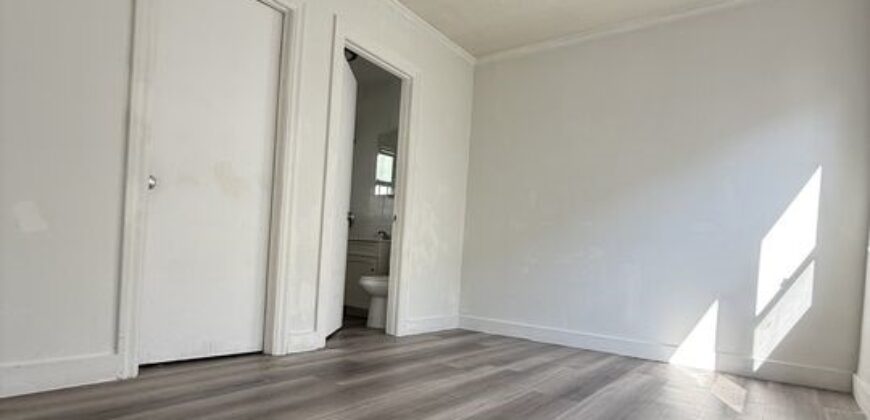 2235 W 14th St 1/4 – FOR RENT!!