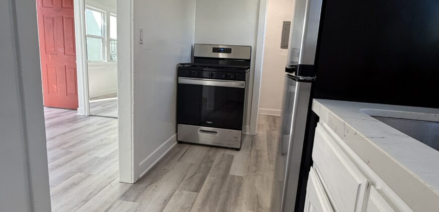 2235 W 14th St. – FOR RENT!!