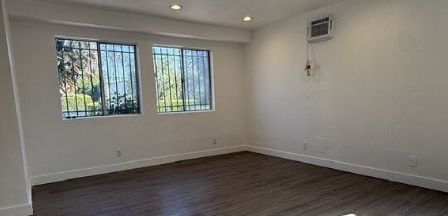 3beds / 2.5baths FOR RENT – 1505 S Dunsmuir Ave