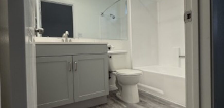 621 N Bronson Ave #202 – FOR RENT!