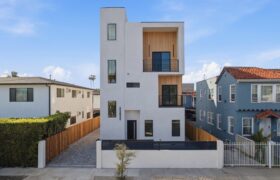 Stunning New Construction Residence in Redondo Blvd – FOR RENT!