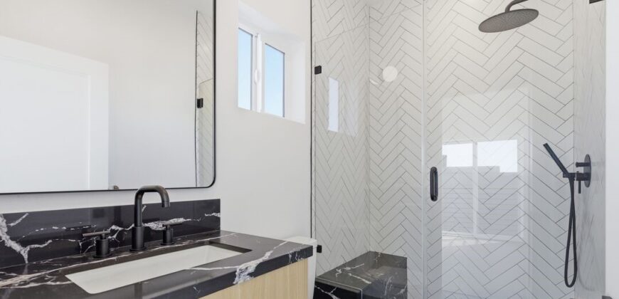 Stunning New Construction Residence in Redondo Blvd – FOR RENT!