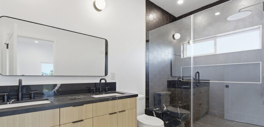 Stunning New Construction Residence in Redondo Blvd – FOR RENT!