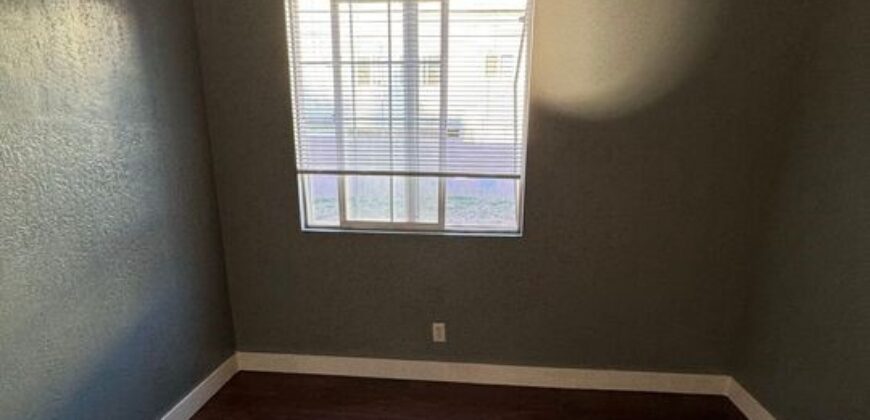 Well Maintained Duplex in Panorama City – FOR SALE!