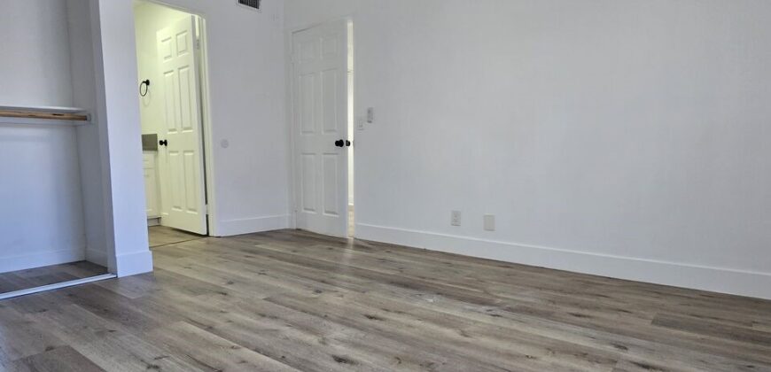 1811 Malcolm Ave #7 – FOR LEASE