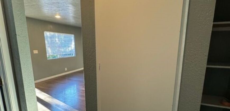 Well Maintained Duplex in Panorama City – FOR SALE!