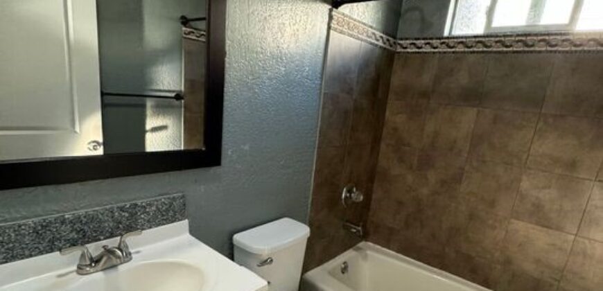 Well Maintained Duplex in Panorama City – FOR SALE!